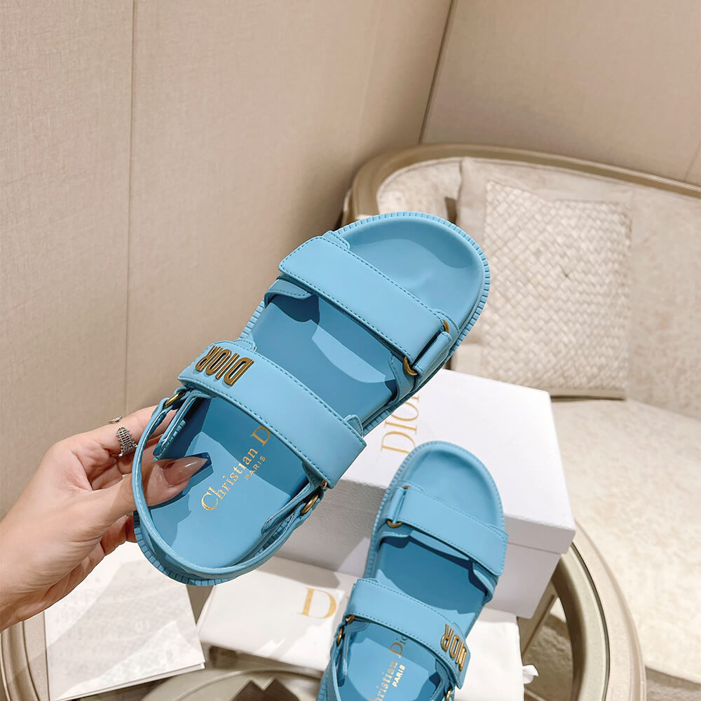 D*oract sandal
