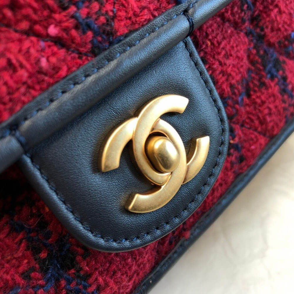 SMALL FLAP BAG WITH TOP HANDLE