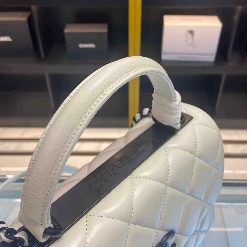 LARGE FLAP BAG WITH TOP HANDLE