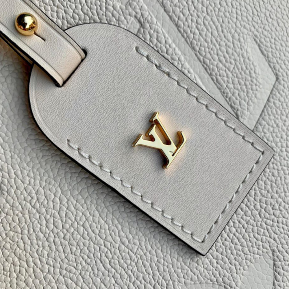 LV CARRYALL PM – EXCLUSIVELY ONLINE