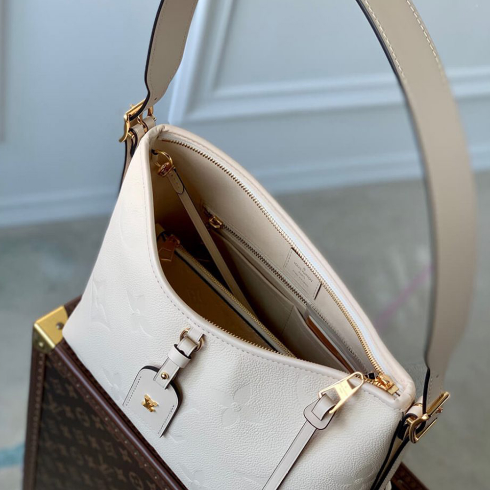 LV CARRYALL PM – EXCLUSIVELY ONLINE