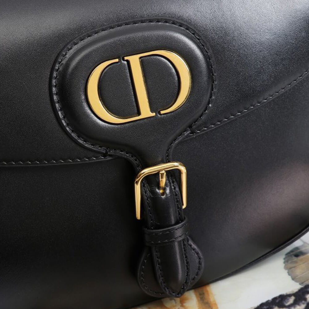 large D*or bobby bag
