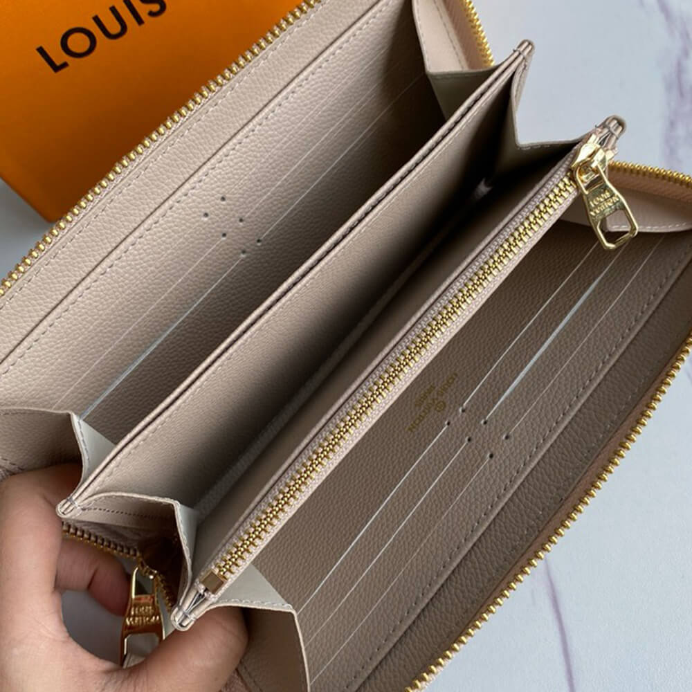 l**is V*t*n zippy wallet