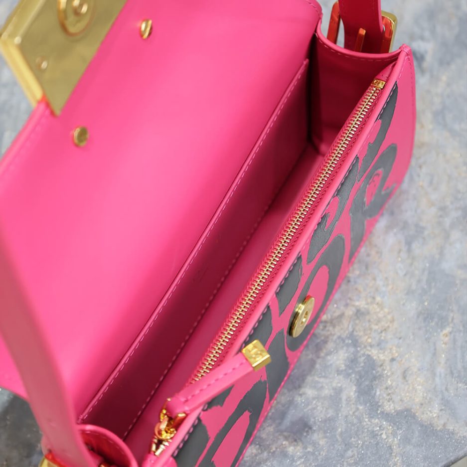 miss D*or flap bag