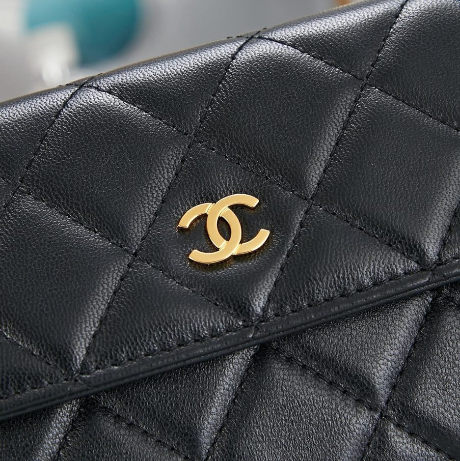 Ch*el classic long wallet