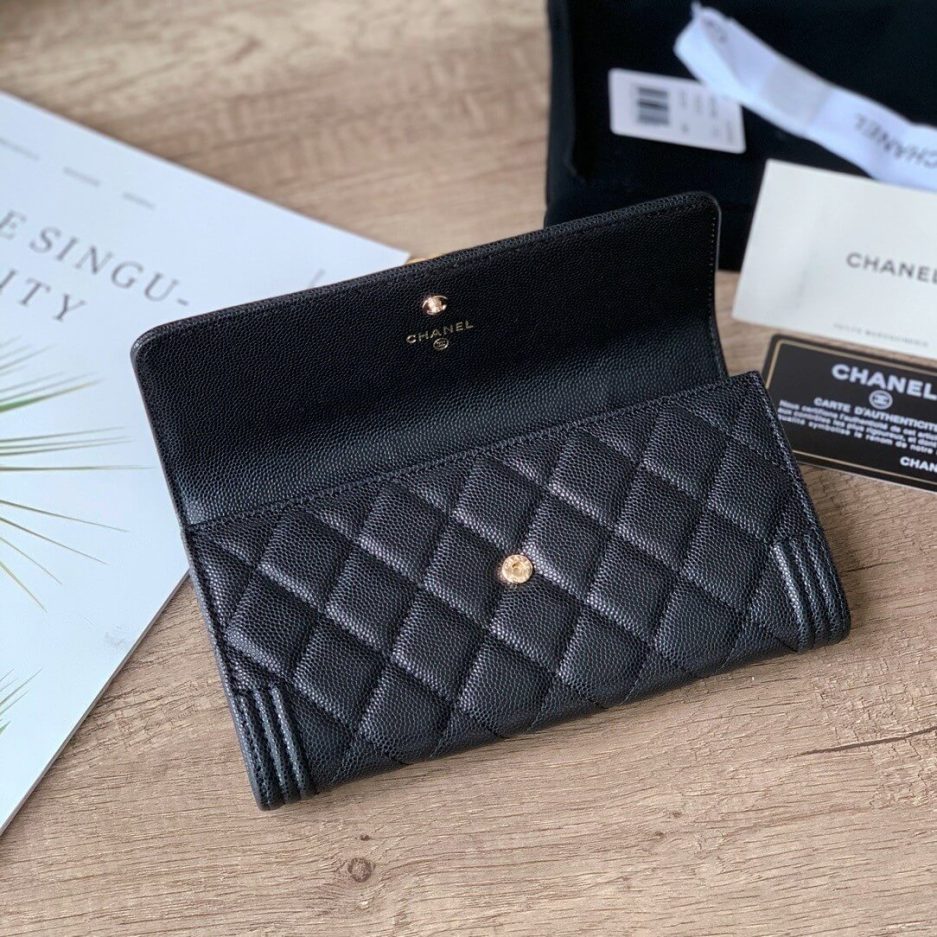 Ch*el classic long wallet