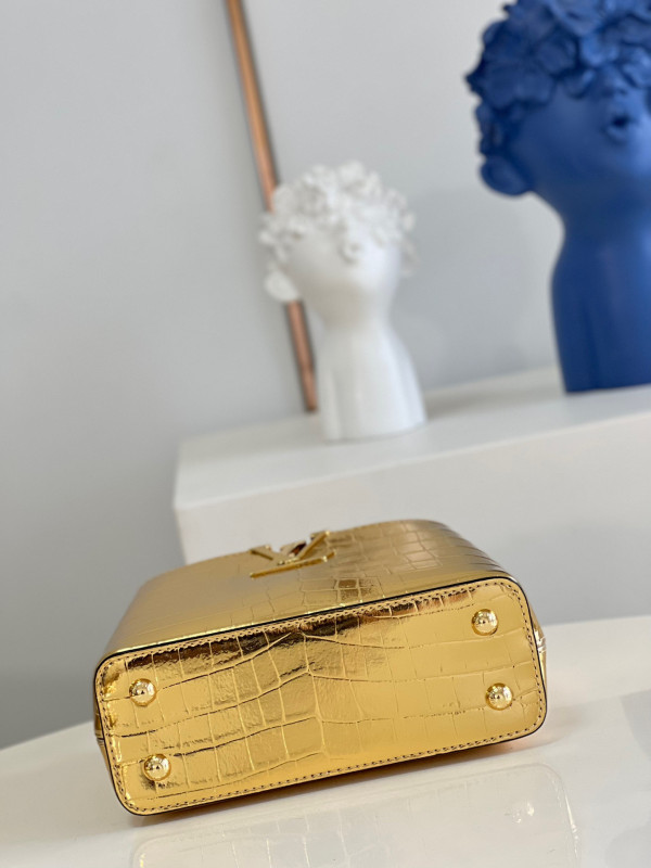 l0*is V*t0n capucines mini