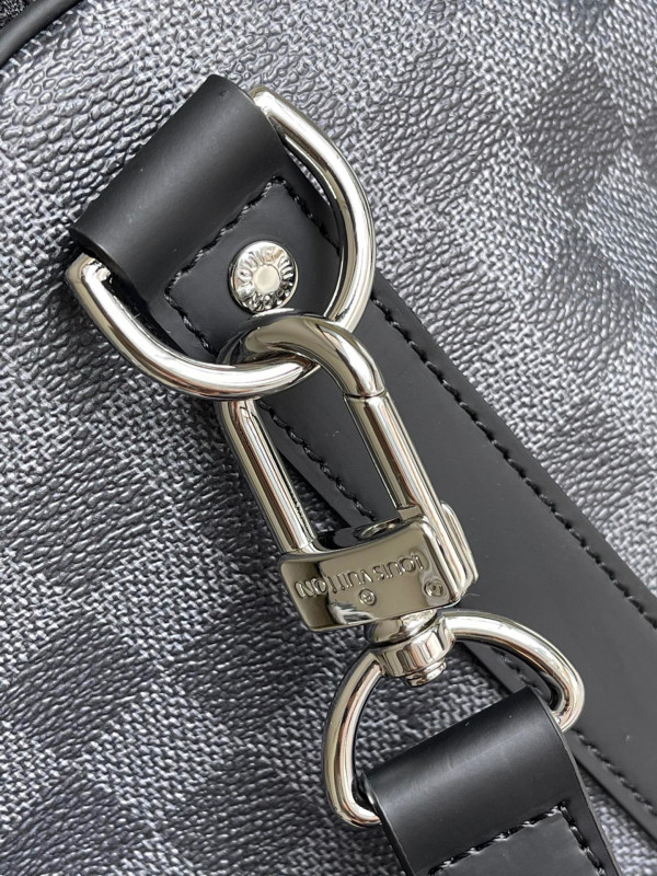 l0*is V*t0n keepall bandouliÈre 50