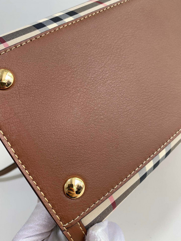 B**rry small vintage check two-handle title bag