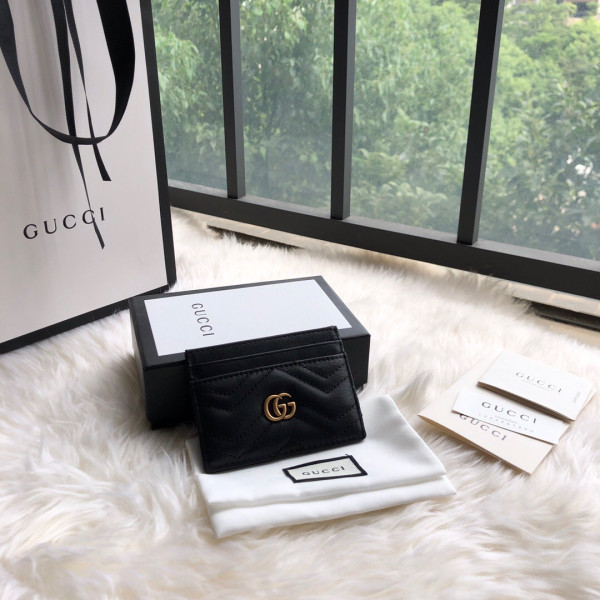 G*u*i marmont card case