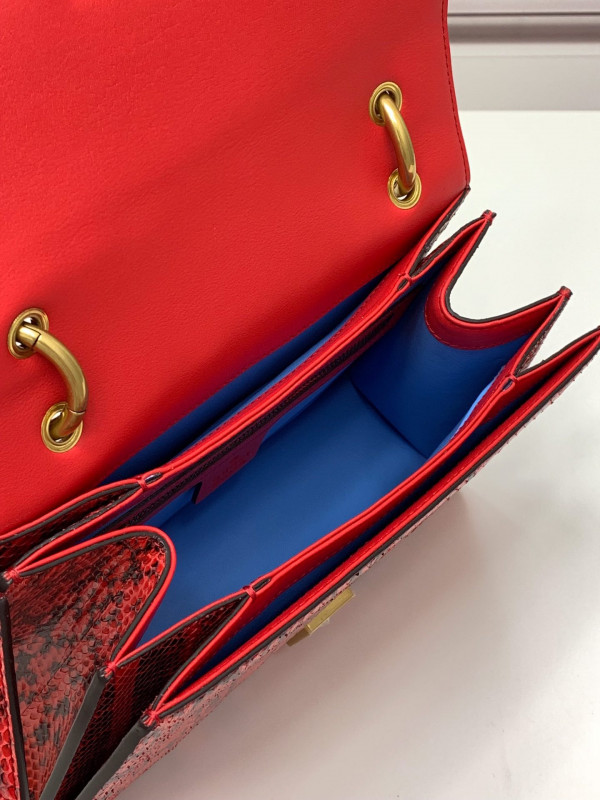 G*u*i queen margaret