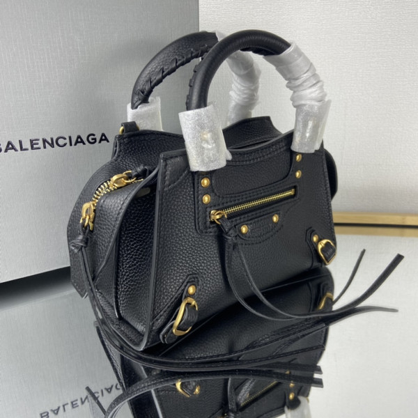 Ba*len*cia*ga neo classic mini top handle bag