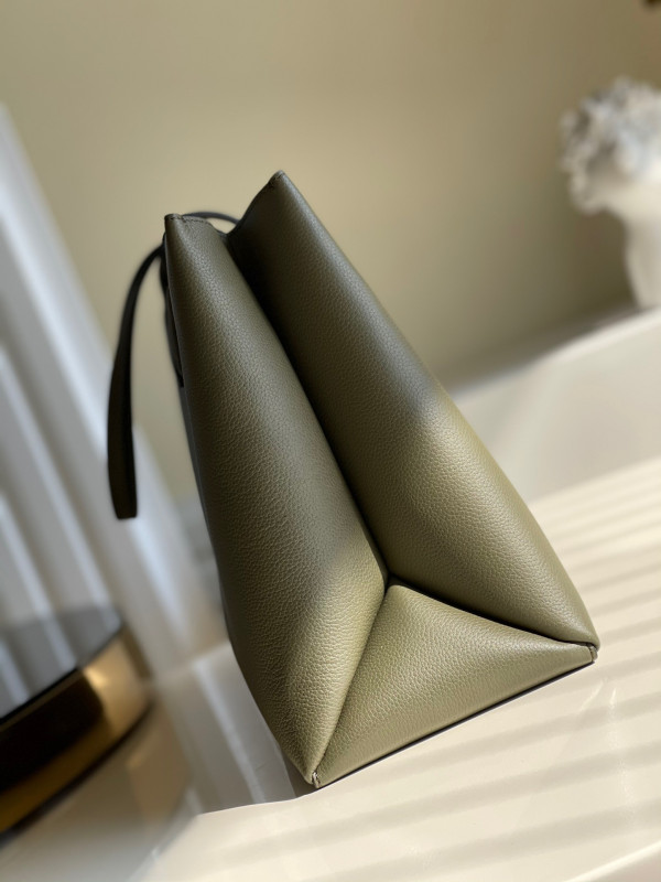 l0*is V*t0n lockme shopper