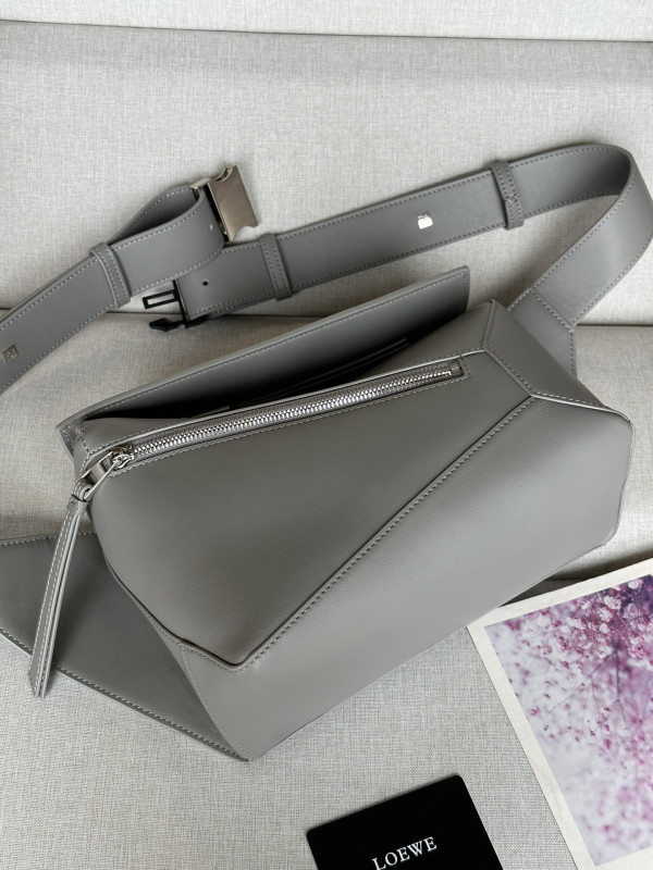 Lowee Small Puzzle Bag-24*16*10.5cm