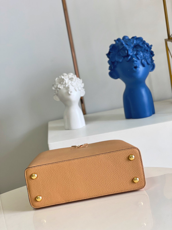 l0*is V*t0n capucines mm