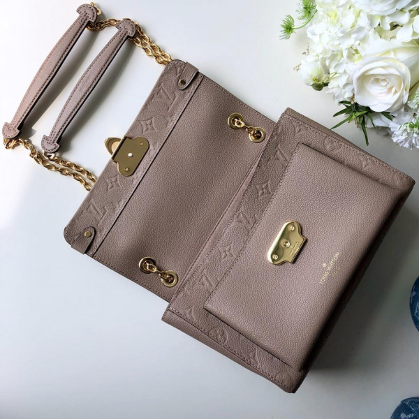 l0*is V*t0n vavin pm