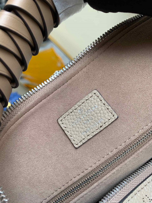 l0*is V*t0n beaubourg hobo mm