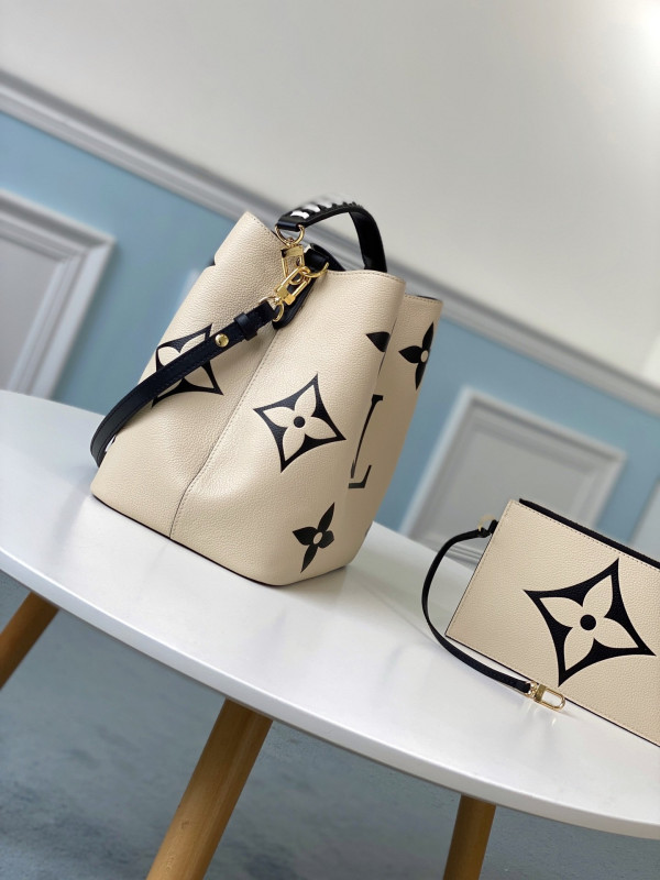 l0*is V*t0n nÉonoÉ