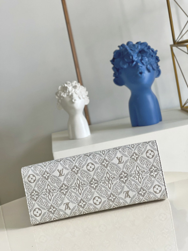 l0*is V*t0n onthego mm