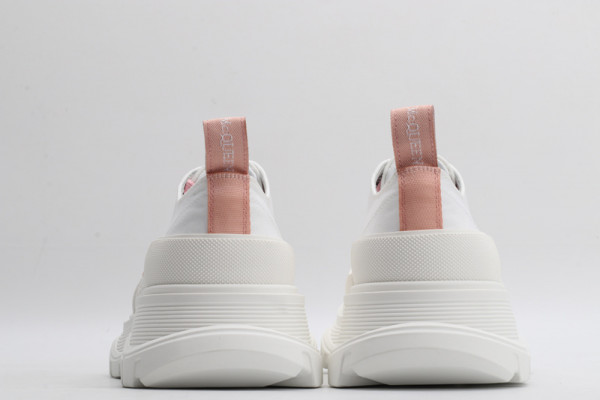 ale*d*r M*Q*en tread slick lace up