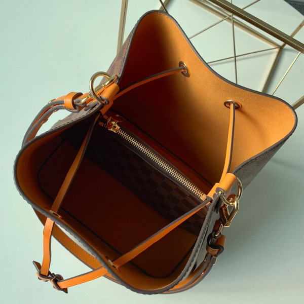 l0*is V*t0n nÉonoÉ