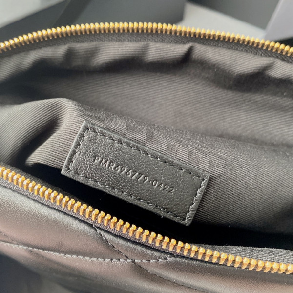 Y*L sade pouch in quilted lambskin