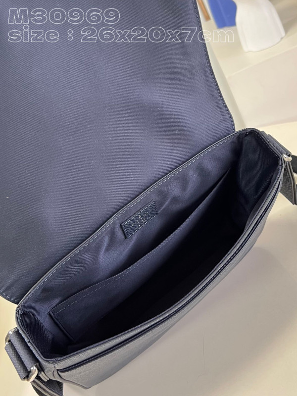 l0*is V*t0n district pm