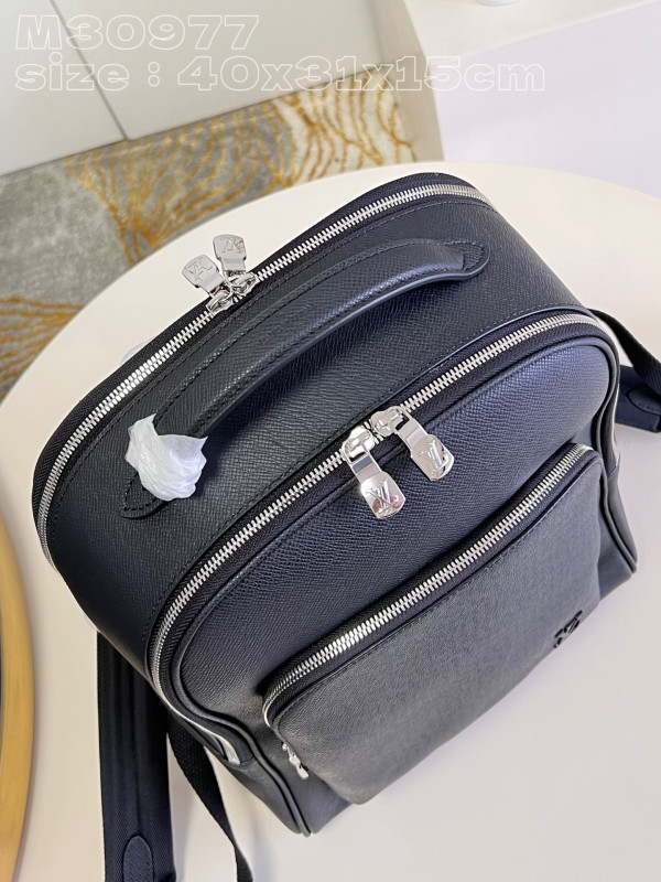 l0*is V*t0n avenue backpack