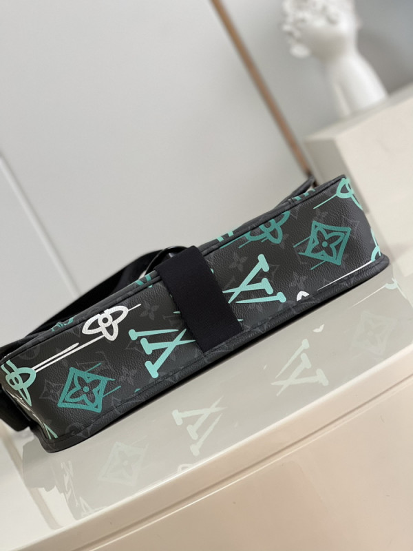 l0*is V*t0n archy messenger mm