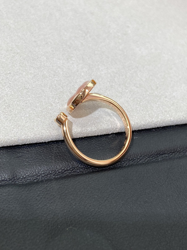 l0*is V*t0n earrings