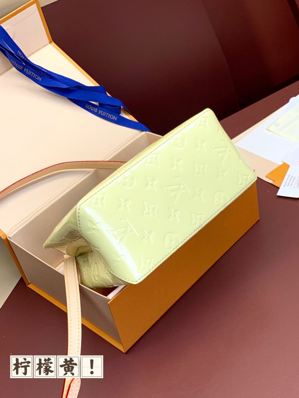 l0*is V*t0n reade pm