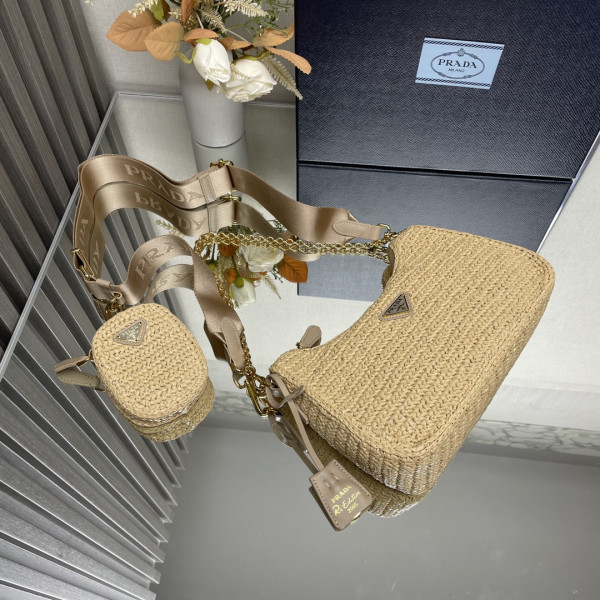 Pra*a re-edition 2005 crochet bag-23*16*7cm