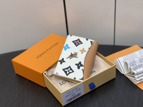 l0*is V*t0n pocket organizer-7.5*11.1*1 cm