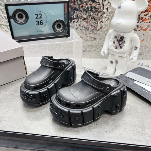 ba*len*cia*ga✖️Cr*0*s sandals