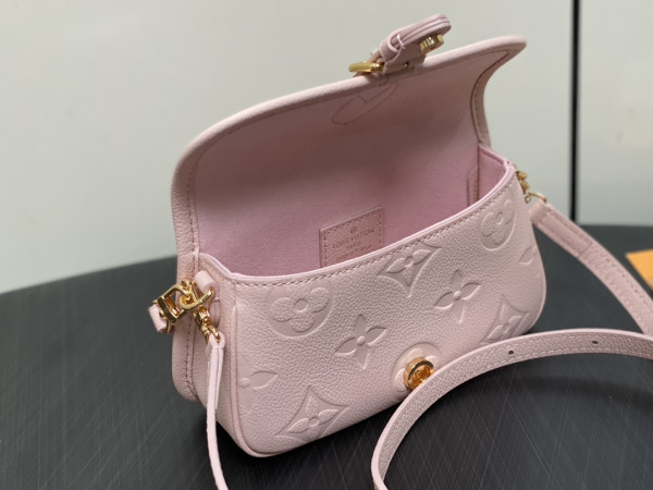 l0*is V*t0n nano diane-19*10.5*6 cm