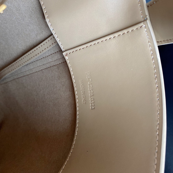 Y*L le 37 large bag-26*20*12cm