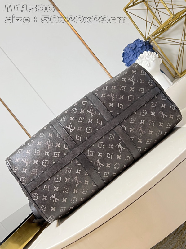 l0*is V*t0n keepall bandouliÈre 50
