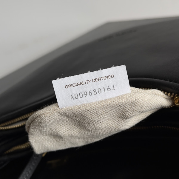 bo*te*ga Ve*ne*ta gemelli messenger