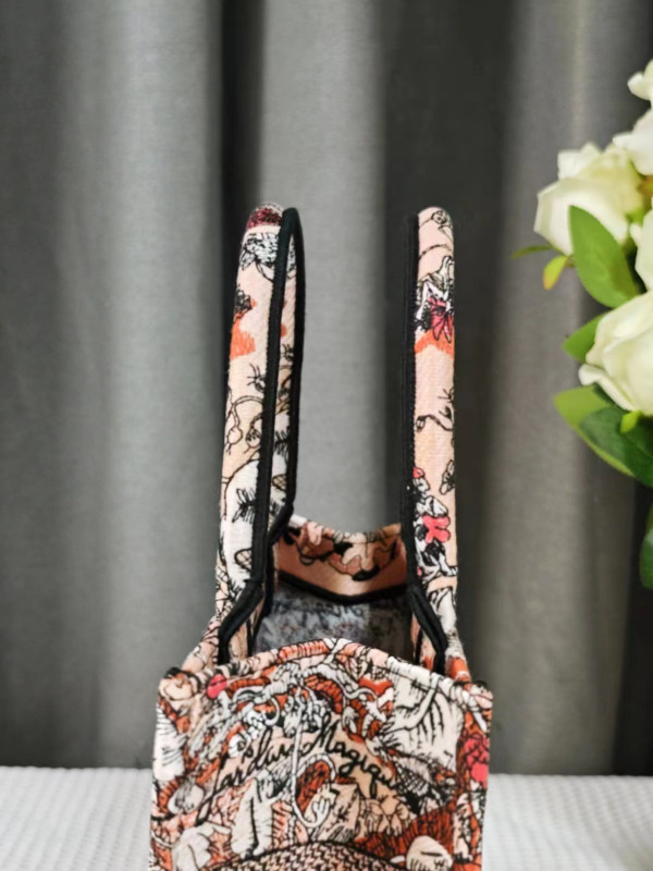 SMALL DIRO BOOK TOTE-26CM