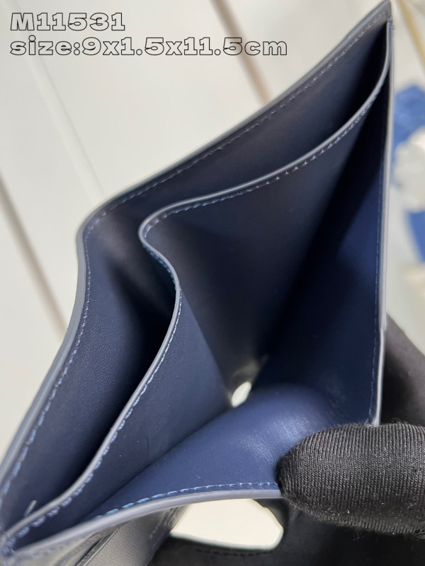 l0*is V*t0n multiple wallet-11.5*9*1.5cm