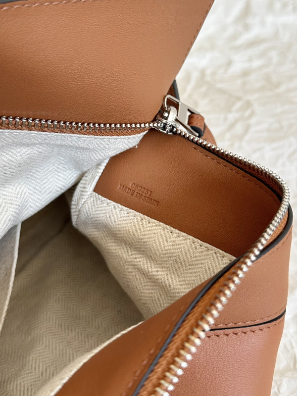 Lowee Small Puzzle Bag-24*16*10.5cm