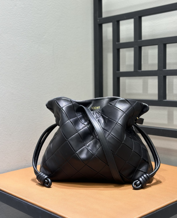 Lowee Flamenco purse - 30*24.5*10cm