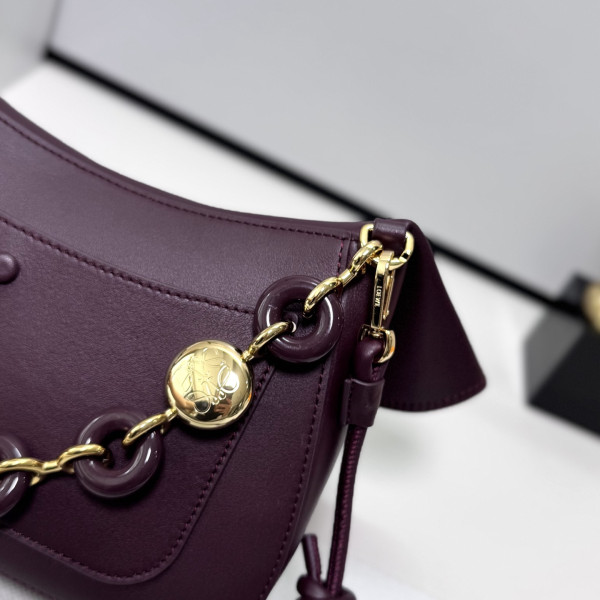 L0ew* medium ola bag in smooth calfskin - 26*18*13cm