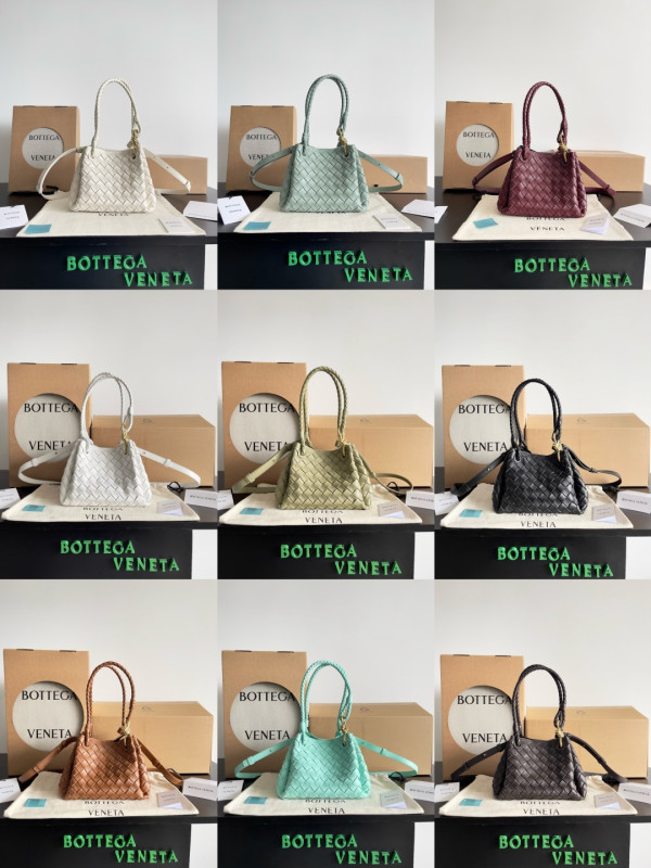 bo*te*ga Ve*ne*ta andiamo parachute small shoulder bag