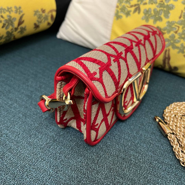 VALENTINO LOCÒ SMALL SHOULDER BAG