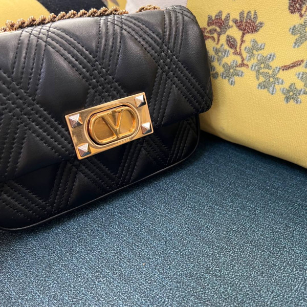 VALENTINO GARAVANI QUILTIE - 19*13*6CM